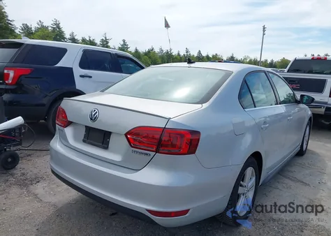 2013 Volkswagen Jetta Hybrid Sel z USA, uszkodzony, nr VIN 3VW637AJXDM230890